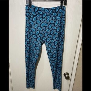 Lularoe tall and‎ curvy leggings